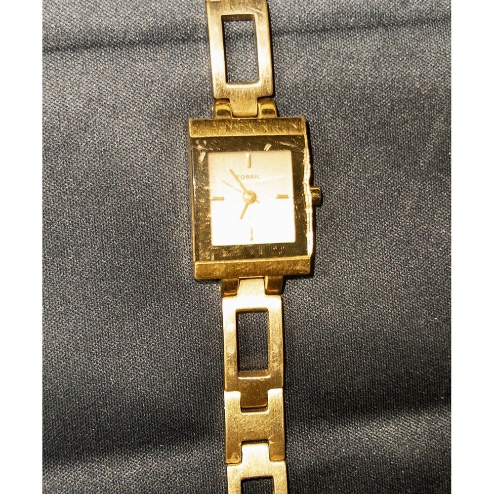 Fossil F2 Gold Tone‎ 17mm Square Dial 9mm Link Bracelet Band Ladies Watch